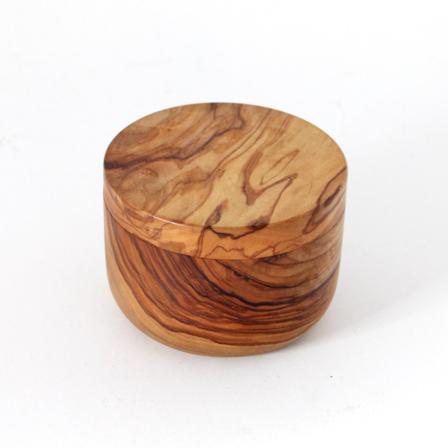 SALT CELLAR WITH MAGNETIC LID