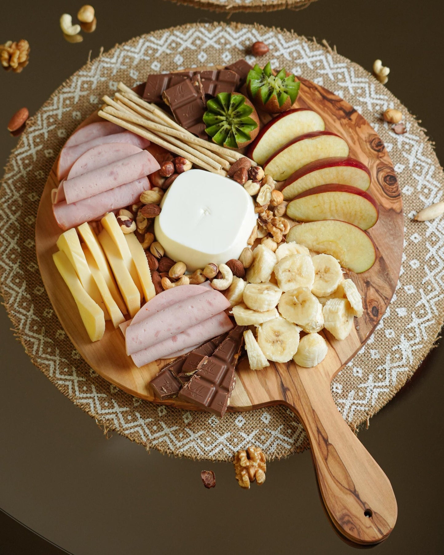 Handcrafted Olive Wood Cutting Board β Rustic & Elegant Kitchen Essential